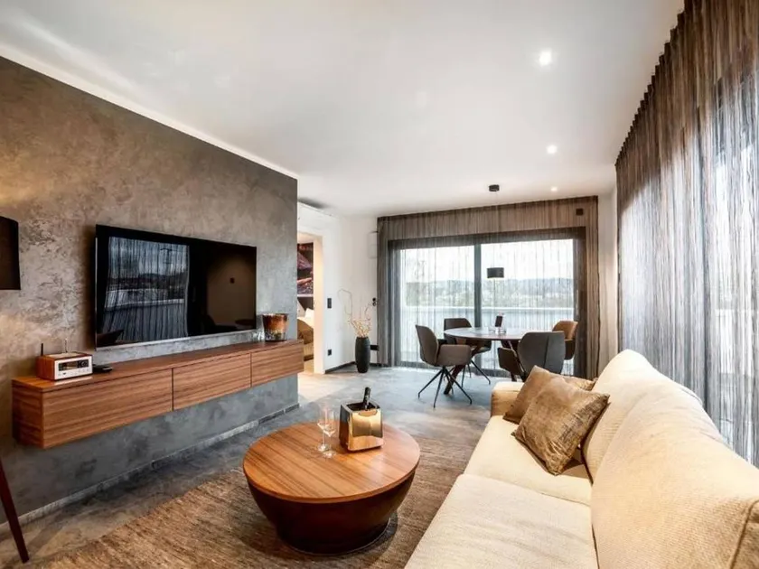 Appartamento adatto alle famiglie con sauna e terrazza | Vista sulla città - Image 1