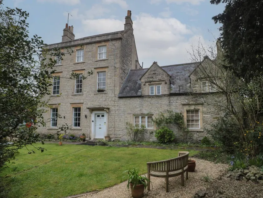 Cottage with garden - Image 1