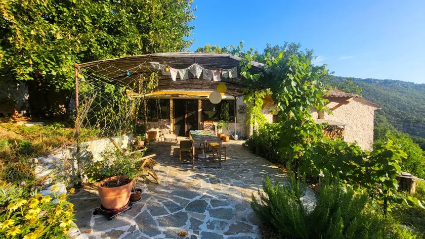 Casa adatta alle famiglie con giardino e terrazza | Vista sul giardino | Adatta per il telelavoro - Image 1