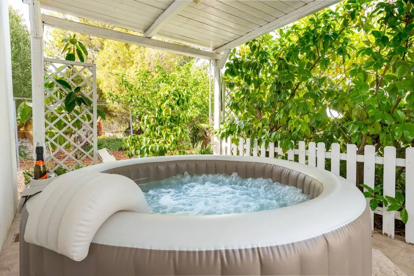 Villa adaptée aux familles avec jardin, terrasse et barbecue | Vue ville | Avec animaux autorisés - Image 1