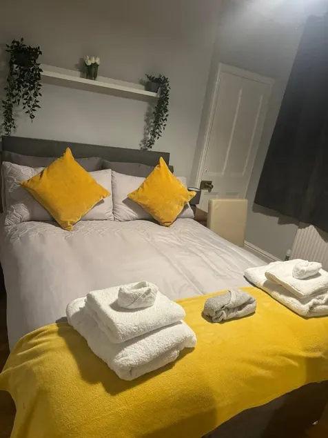 2 Guests - Free Parking - 6min to Derbion Centre - Image 1