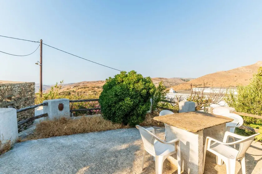 Holiday Home 'Kykladen White House' with Mountain View and Shared Terrace - Image 1
