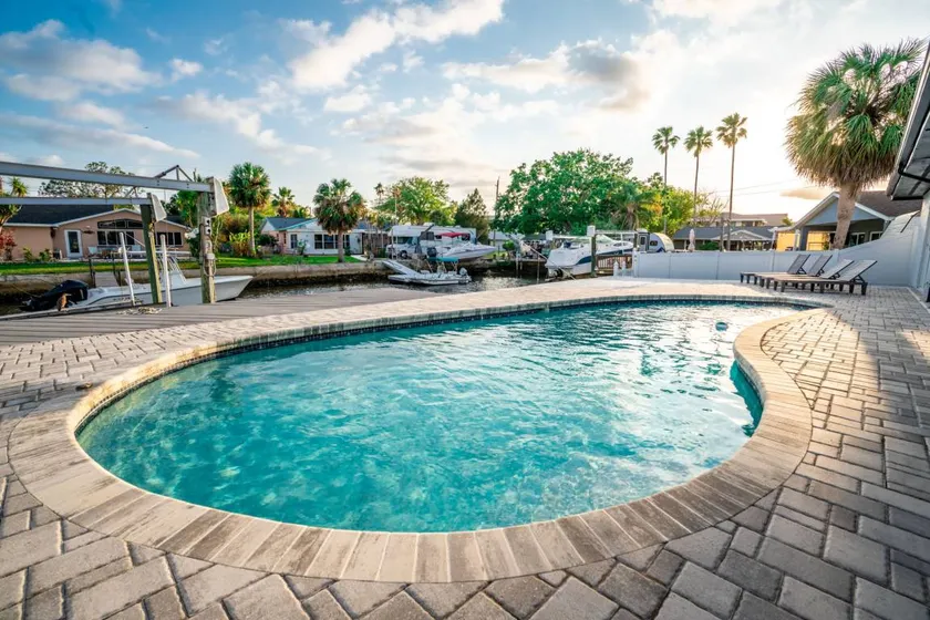 Harbor Island - 4900 Shoreview Ct - Image 1