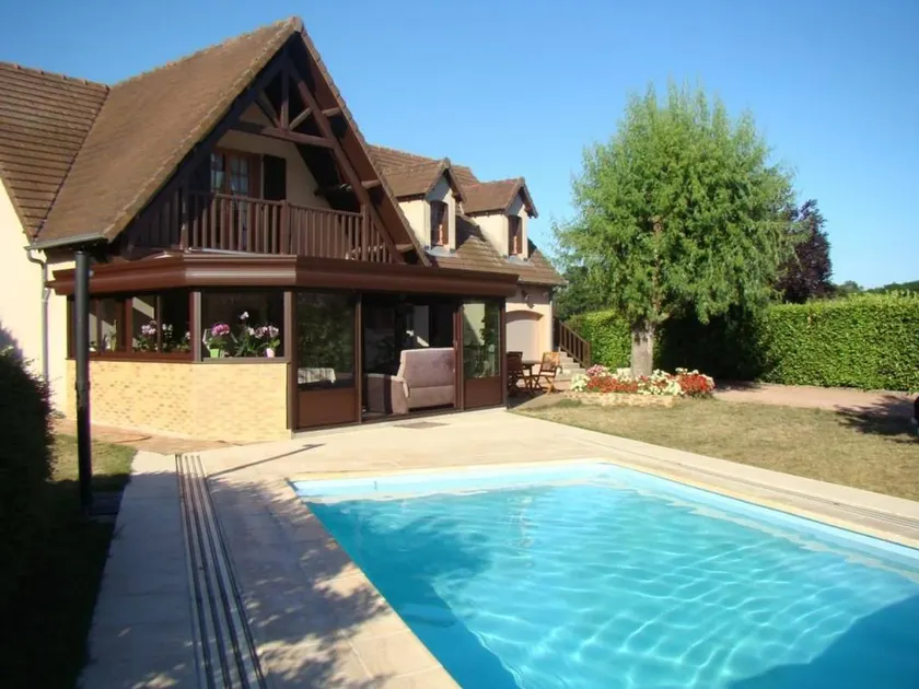 Cozy house with pool and garden near the Loire - Image 1