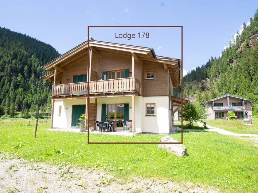 Holiday home with garden, terrace & barbecue | Mountain view - Image 1