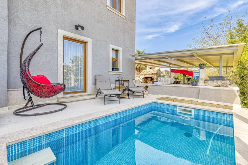 Beautiful house with barbeque, terrace & garden - Image 1