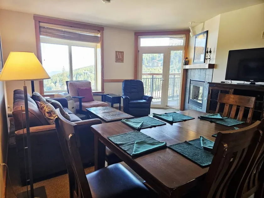 Condo with private pool - Image 1