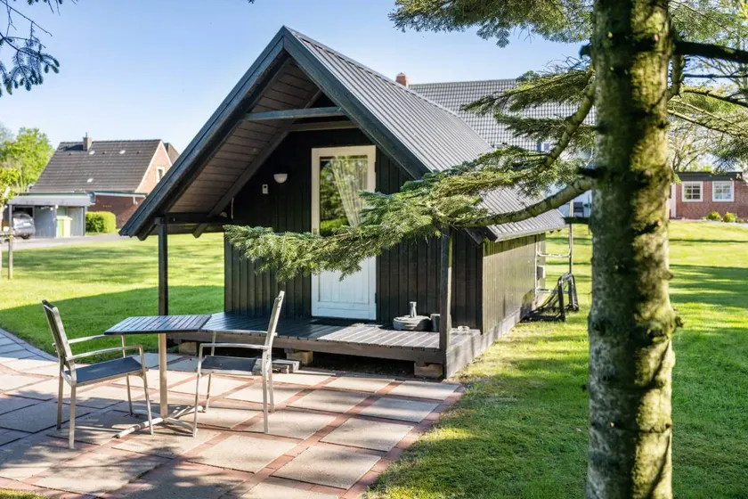 Tiny Home 'Vogelkoje' with Shared Terrace, Shared Garden and Wi-Fi - Image 1