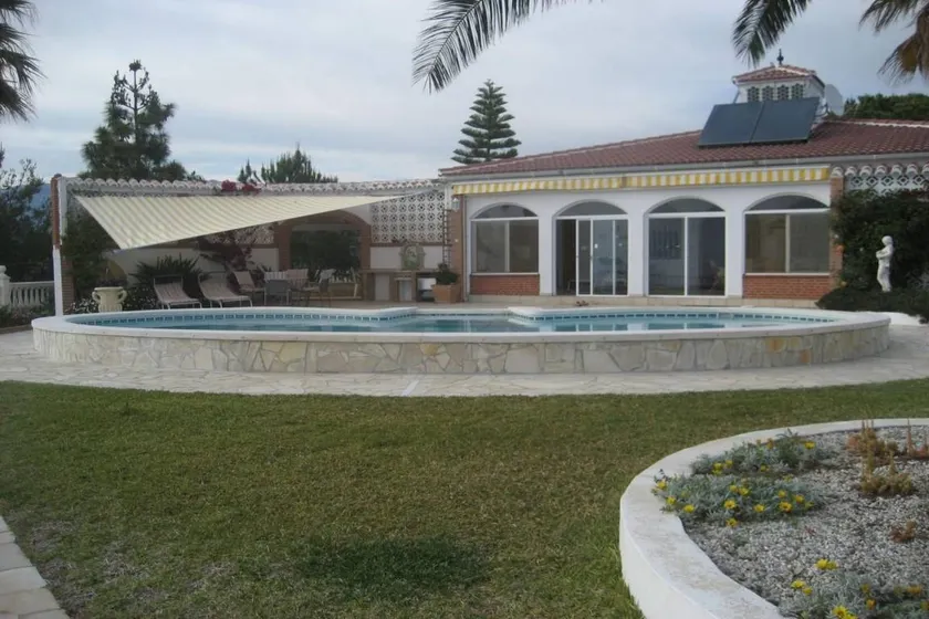 Fully equipped villa with barbecue & terrace | Pets are welcome - Image 1