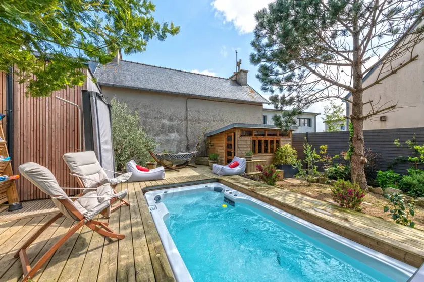 Kinderfreundliches charmantes Ferienhaus mit Whirlpool, Terrasse und Sauna | Nah am Strand - Image 1