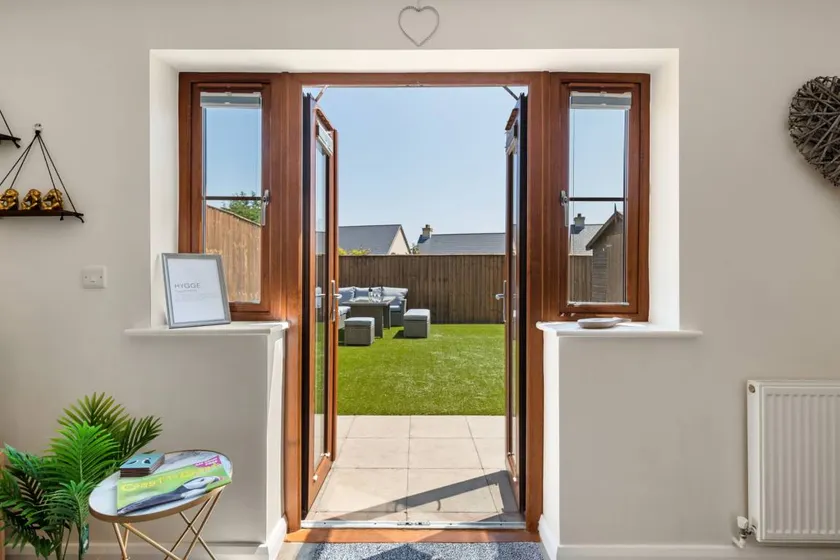 Child-friendly cottage with barbecue & garden | Garden view | Pets allowed - Image 1
