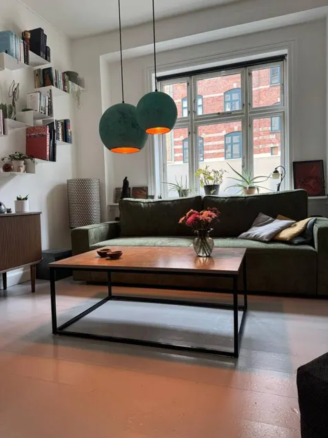 Apartment with terrace - Image 1