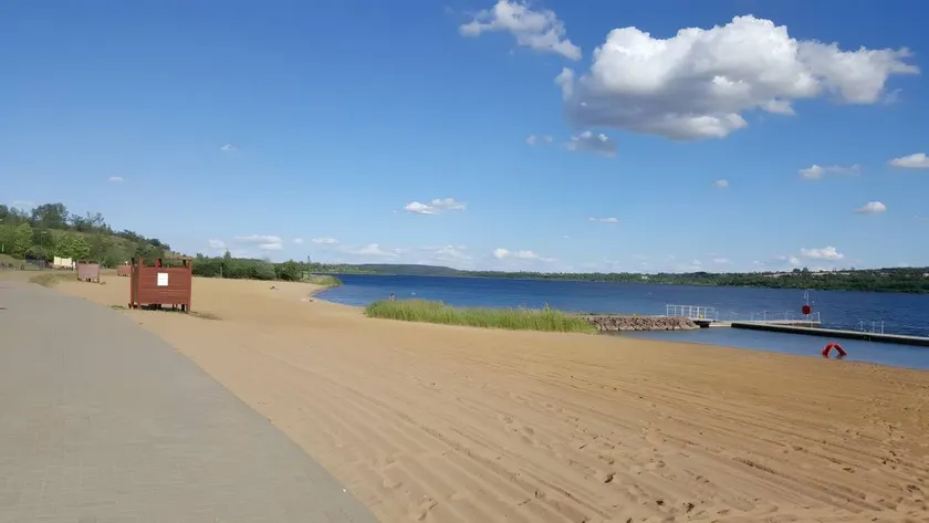 Holiday Home 'Vacation at Geiseltalsee' with Lake View and Wi-Fi - Image 1