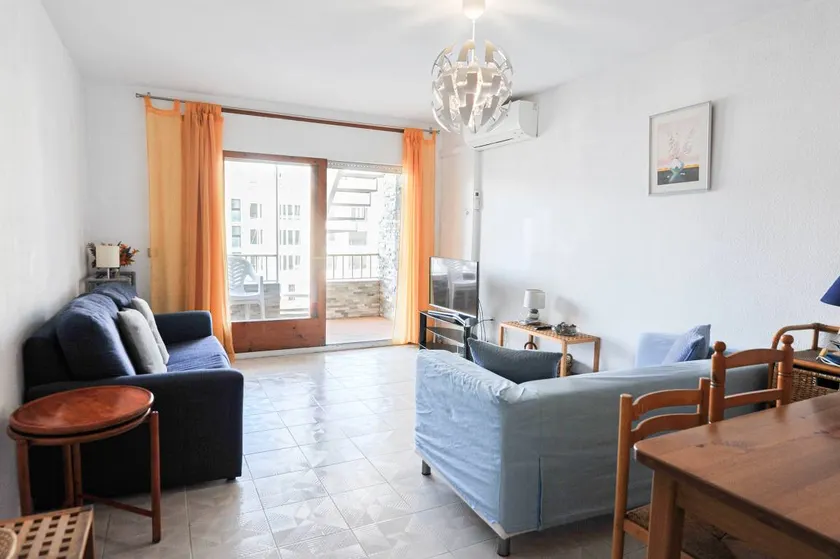 Voll ausgestattete Wohnung mit Terrasse | Nah am Strand | Haustiere sind willkommen - Image 1
