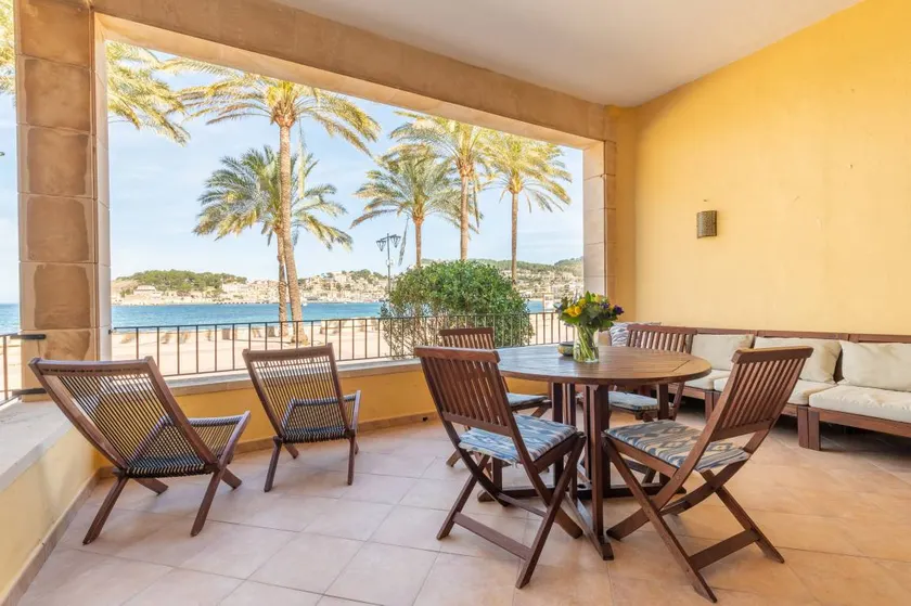 Fully equipped holiday apartment with terrace | Sea view | Beach nearby - Image 1