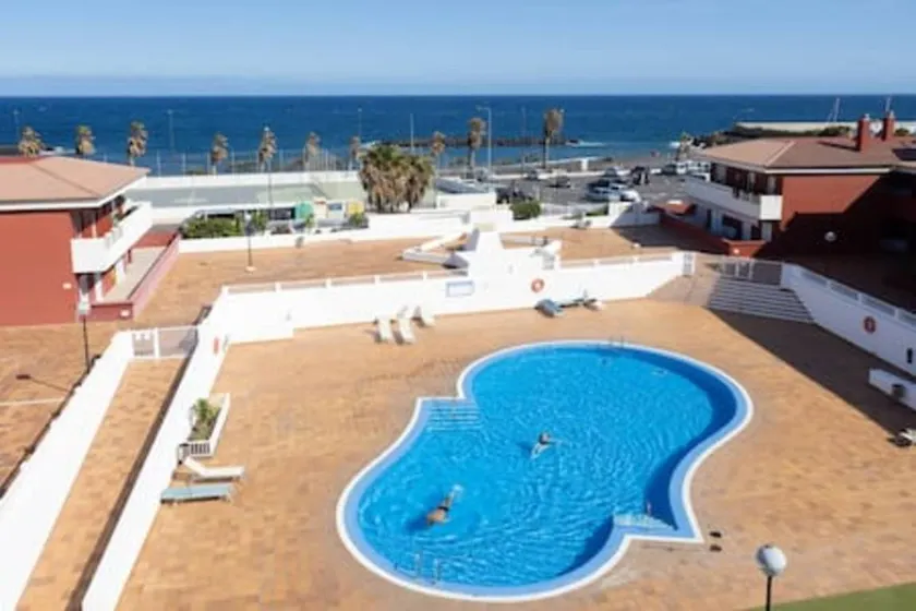 Gemütliches Apartment mit Terrasse und Pool | Nah am Strand - Image 1