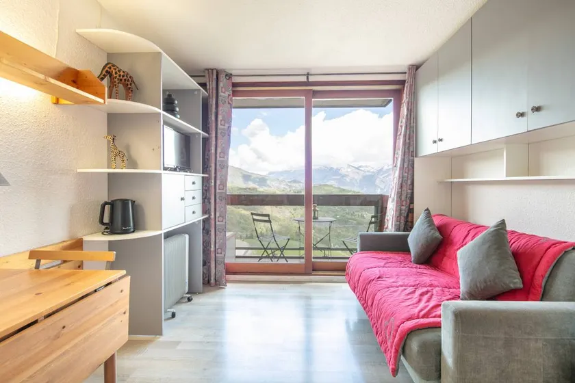 Family-oriented nice holiday apartment | Mountain view | Ski nearby | Dogs allowed - Image 1