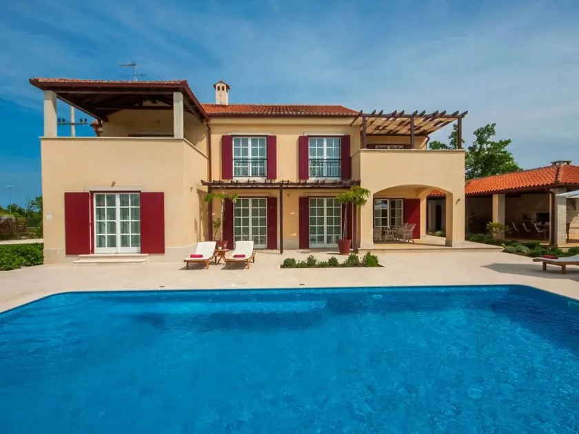 Fully equipped spacious holiday home with barbeque, sauna & private pool | Nature view | Dogs allowed - Image 1