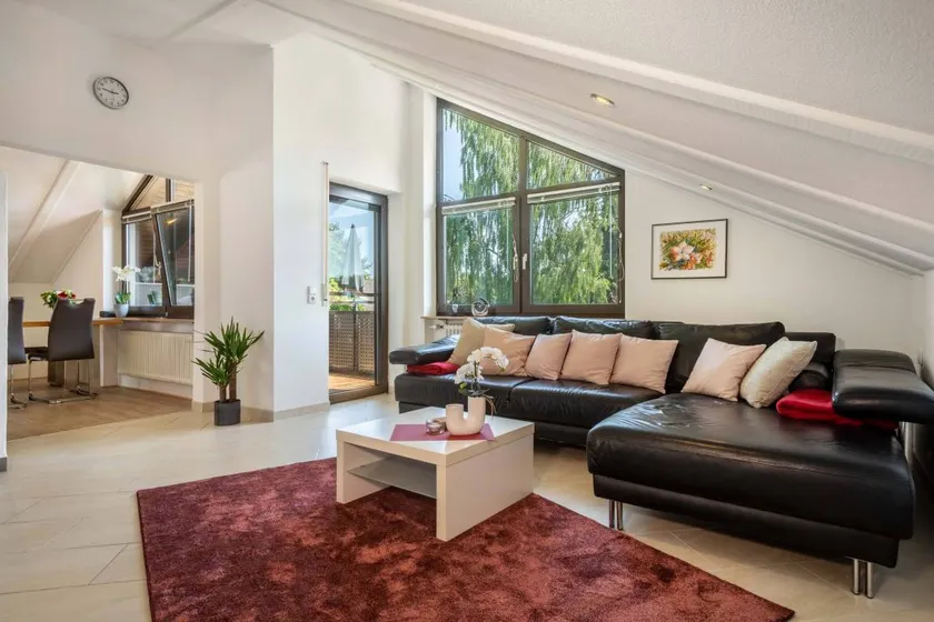 Family-friendly apartment | Garden view | Perfect for remote work - Image 1