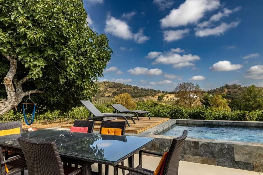 Appartement de vacances avec jardin, piscine chauffée et internet haut débit | Vue montagne - Image 1