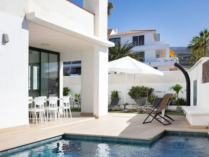 Maravilloso apartamento con barbacoa, jardín y piscina privada - Image 1