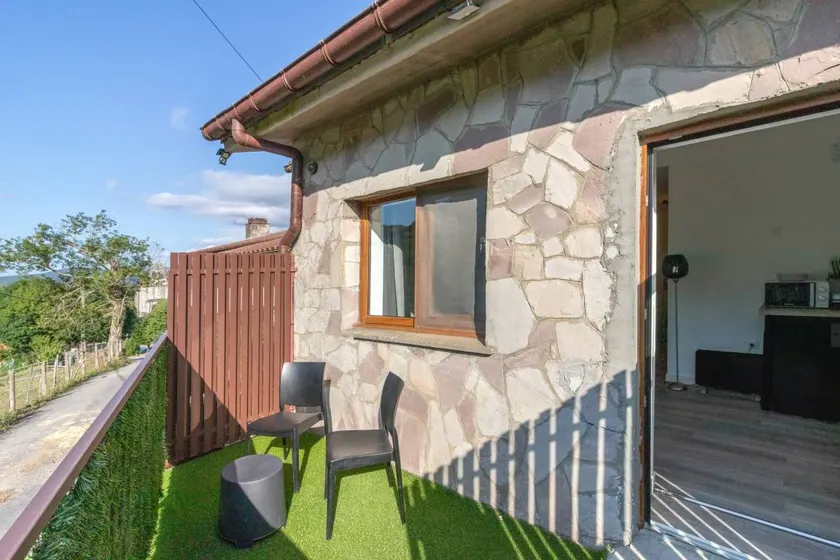 La Aparecida: Mountain Views, Balcony & Wi-Fi in Rural Cantabria - Image 1