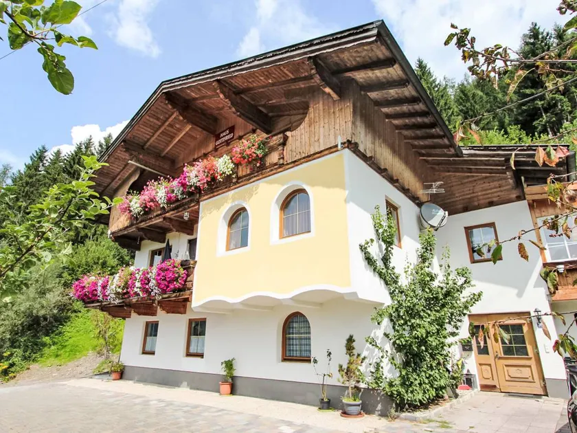 Holiday apartment | Mountain view - Image 1