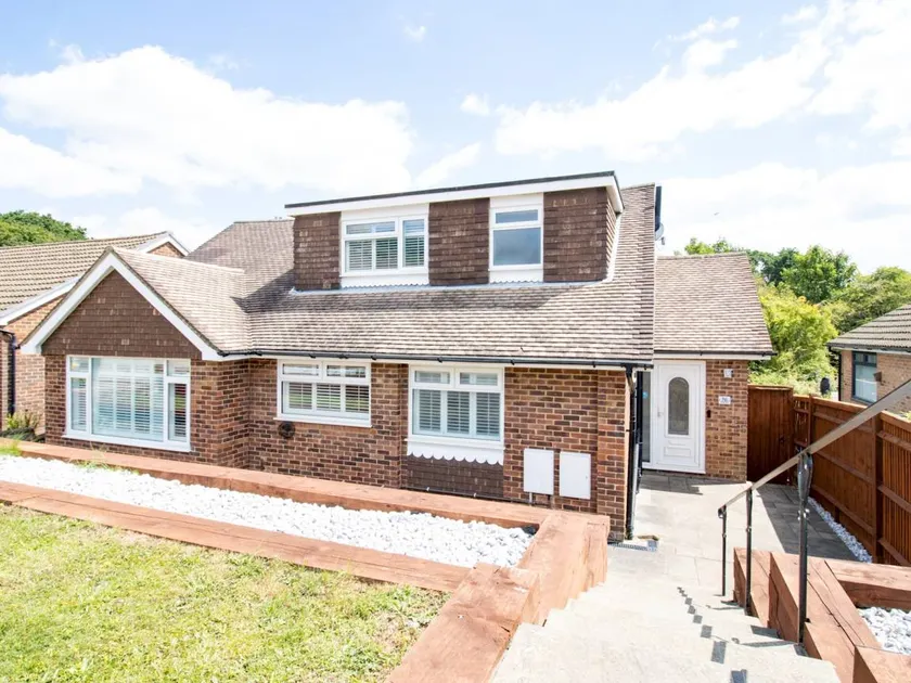Fully equipped wonderful holiday home with garden, terrace & fast internet | Suitable for remote work - Image 1