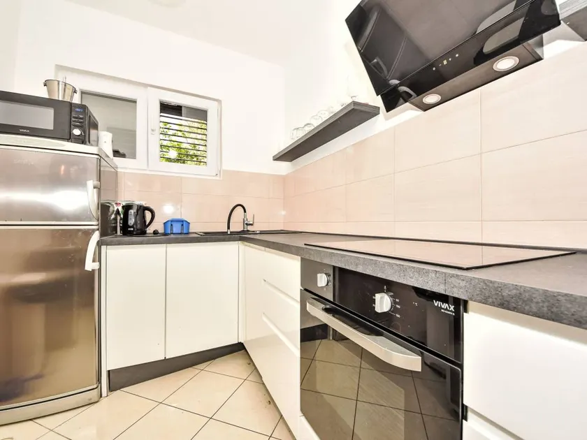 Apartment with terrace & BBQ - Image 1