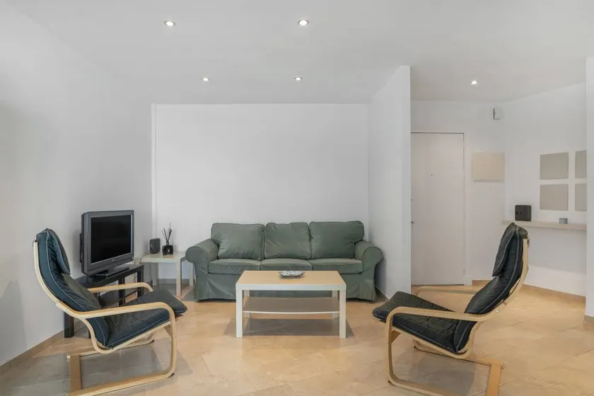 Ample flat with terrace | River view | Perfect for remote work - Image 1