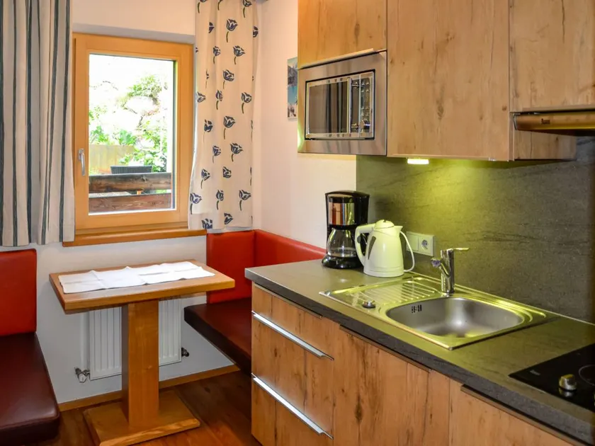 Apartamento con sauna y jardín - Image 1