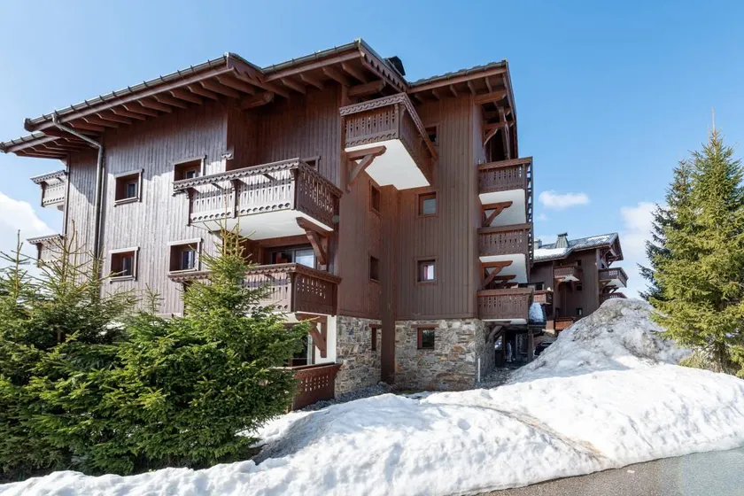 Children-friendly flat with heated pool & sauna | Mountain view | Next to the ski - Image 1