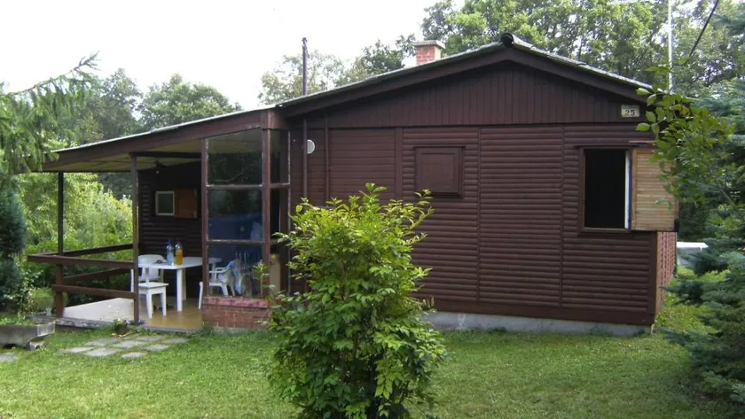House with garden, terrace & barbecue - Image 1