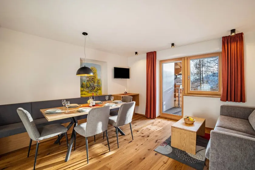 Family-oriented beautiful apartment with garden & terrace | Mountain view | Perfect for remote work | Dogs allowed - Image 1