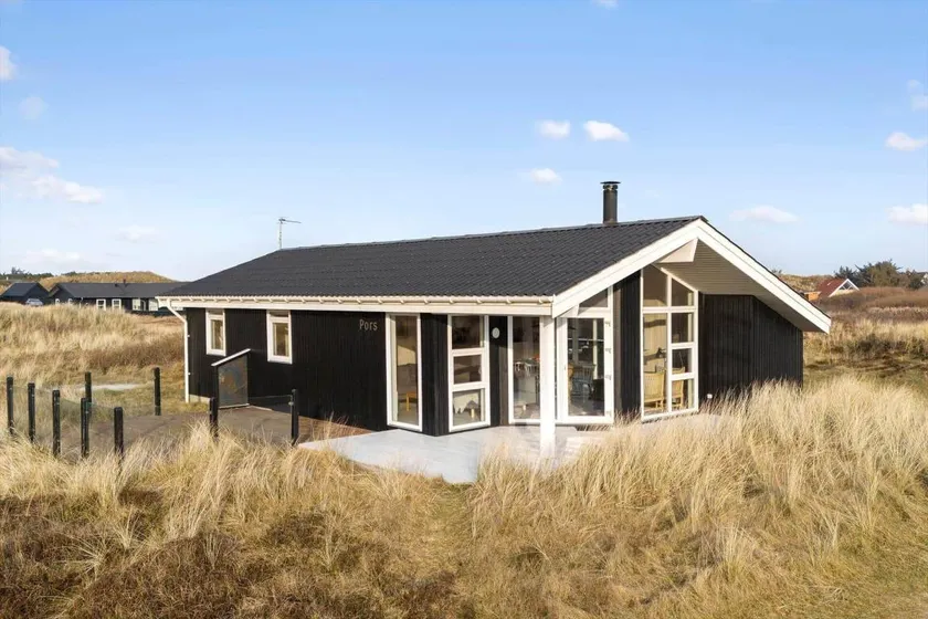 Fully equipped wonderful holiday home with terrace & barbeque | Next to the beach | Pet-friendly - Image 1