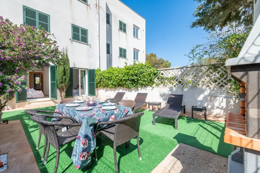 Merveilleux appartement avec internet haut débit, barbecue et terrasse | Vue montagne | Proche de la plage - Image 1