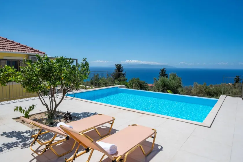 Family-oriented villa with private pool, garden & barbecue | Pool view - Image 1