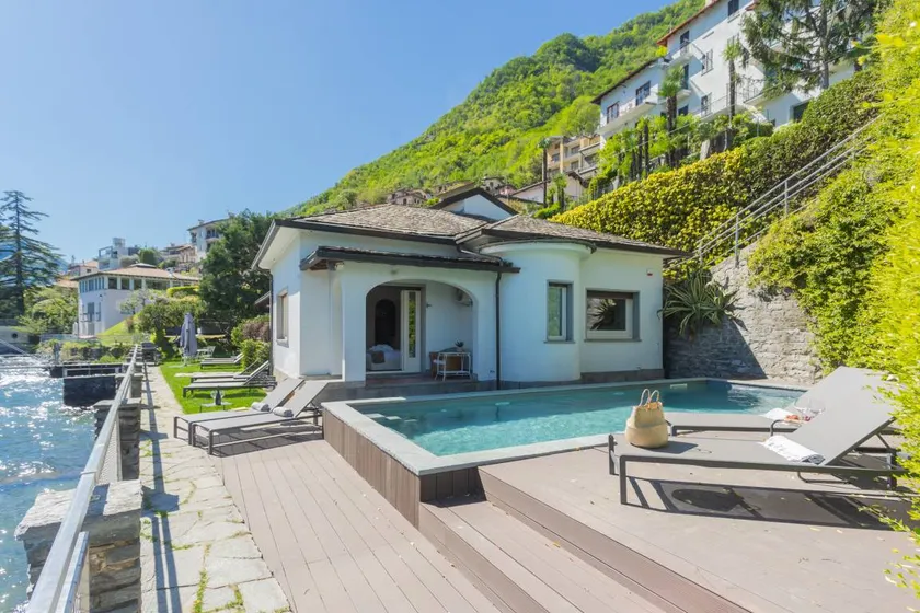 Villa with garden, barbeque & terrace | Garden view - Image 1