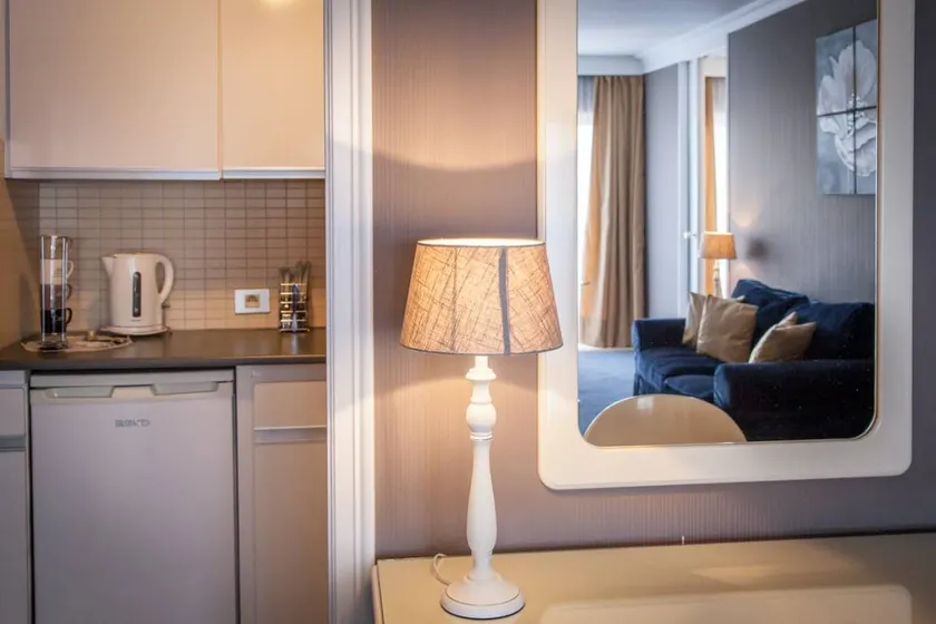 Beautiful holiday apartment with terrace & garden | Close to European Parliament - Image 1