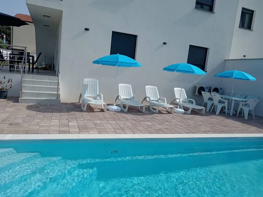 Apartments With Swimming Pool Murine, Umag - 27509 - Image 1