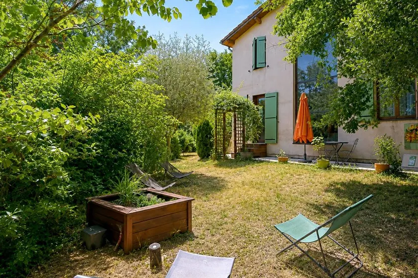 Bed and breakfast avec terrasse et jardin | Vue jardin | Avec animaux acceptés - Image 1
