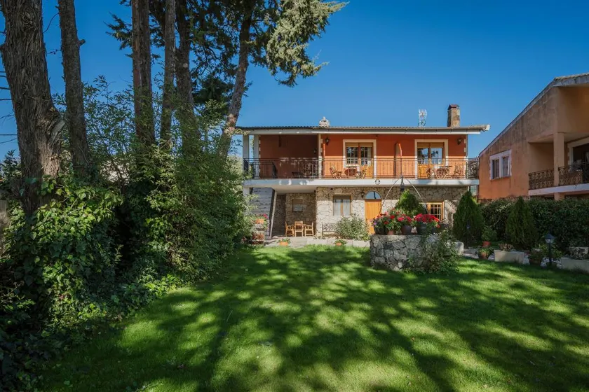 House with fast internet, garden & barbecue - Image 1