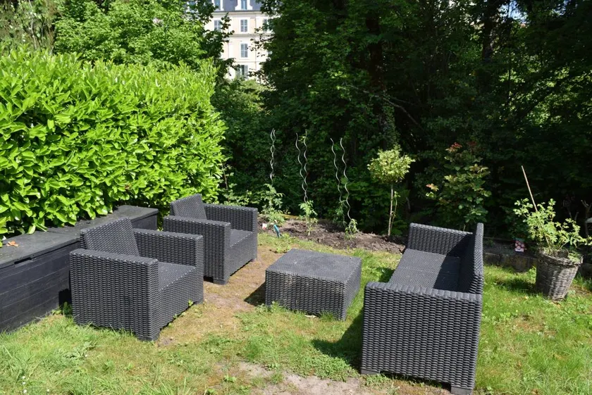 Pleasant private room with hot tub, terrace & garden | Garden view - Image 1