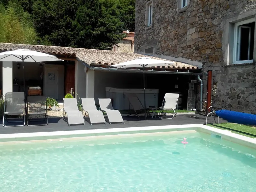 Ferienwohnung mit Grill, Garten und Pool | Bergblick - Image 1