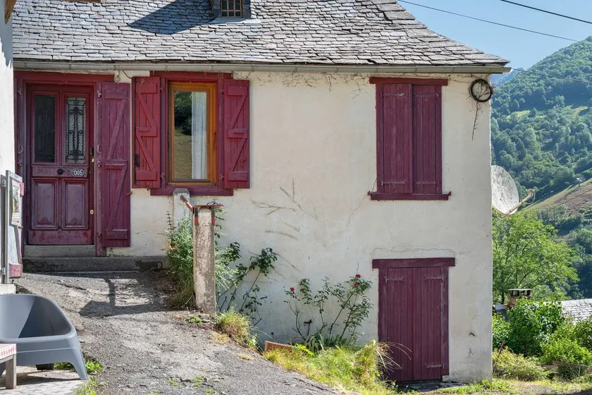 House with garden | Mountain view - Image 1
