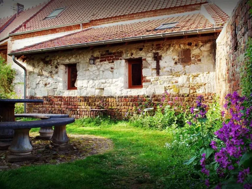 Fully equipped lovely house with terrace, garden & barbeque - Image 1