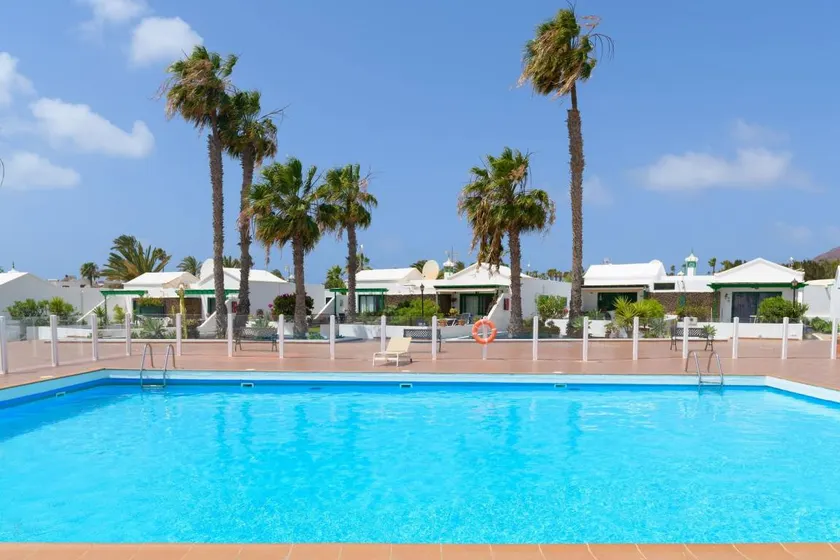 Vacation 'Jardin Del Sol 12' with Mountain View, Shared Pool and Wi-Fi - Image 1