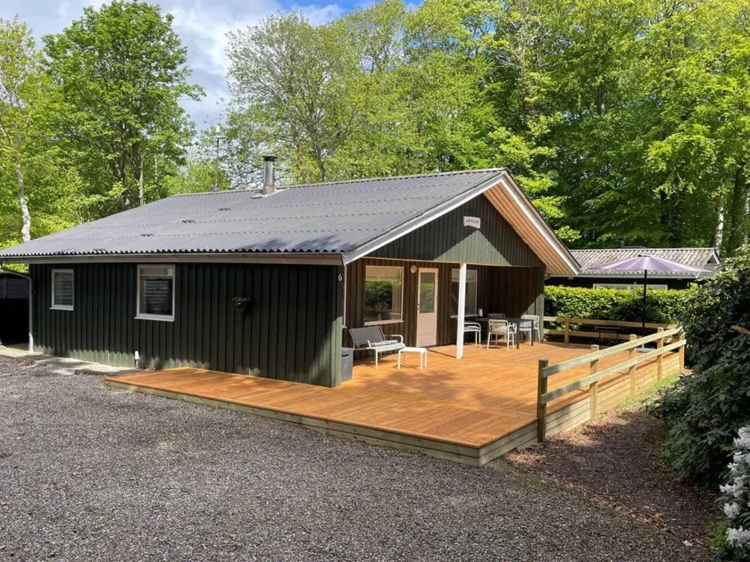 Child-friendly pleasant holiday home with BBQ & terrace | Close to the beach | Pets allowed - Image 1