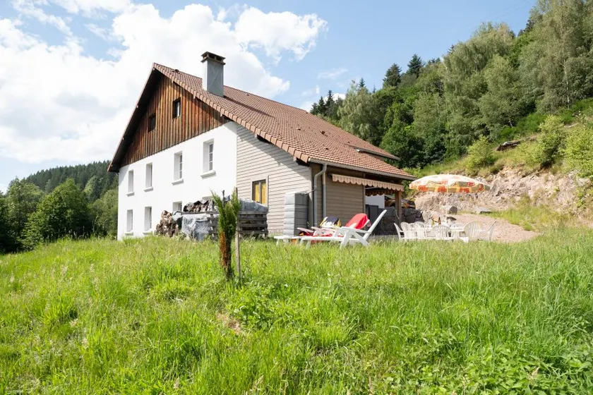 Gîte 10 pers belle exposition plein sud, proche forêt et sentiers de rando - Image 1