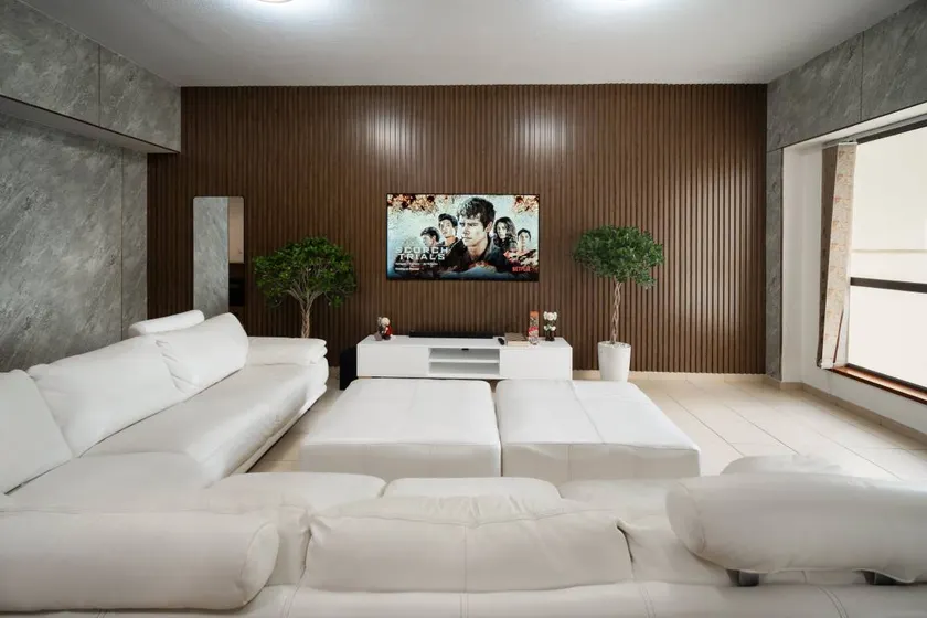 Luxury JBR Apartments , beach , pool , parking - Image 1